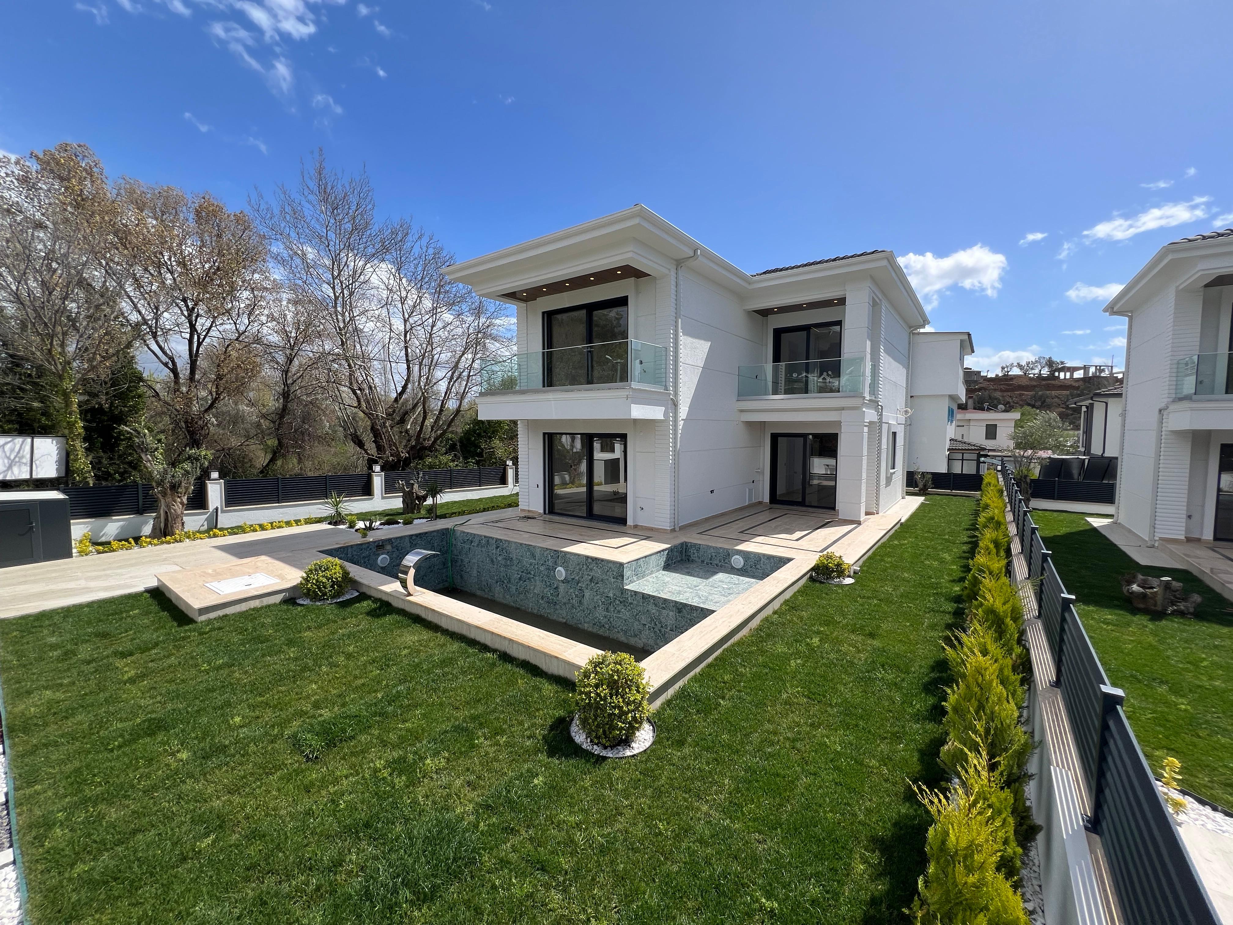 Villa katlar arası ritim modern cephe detayı