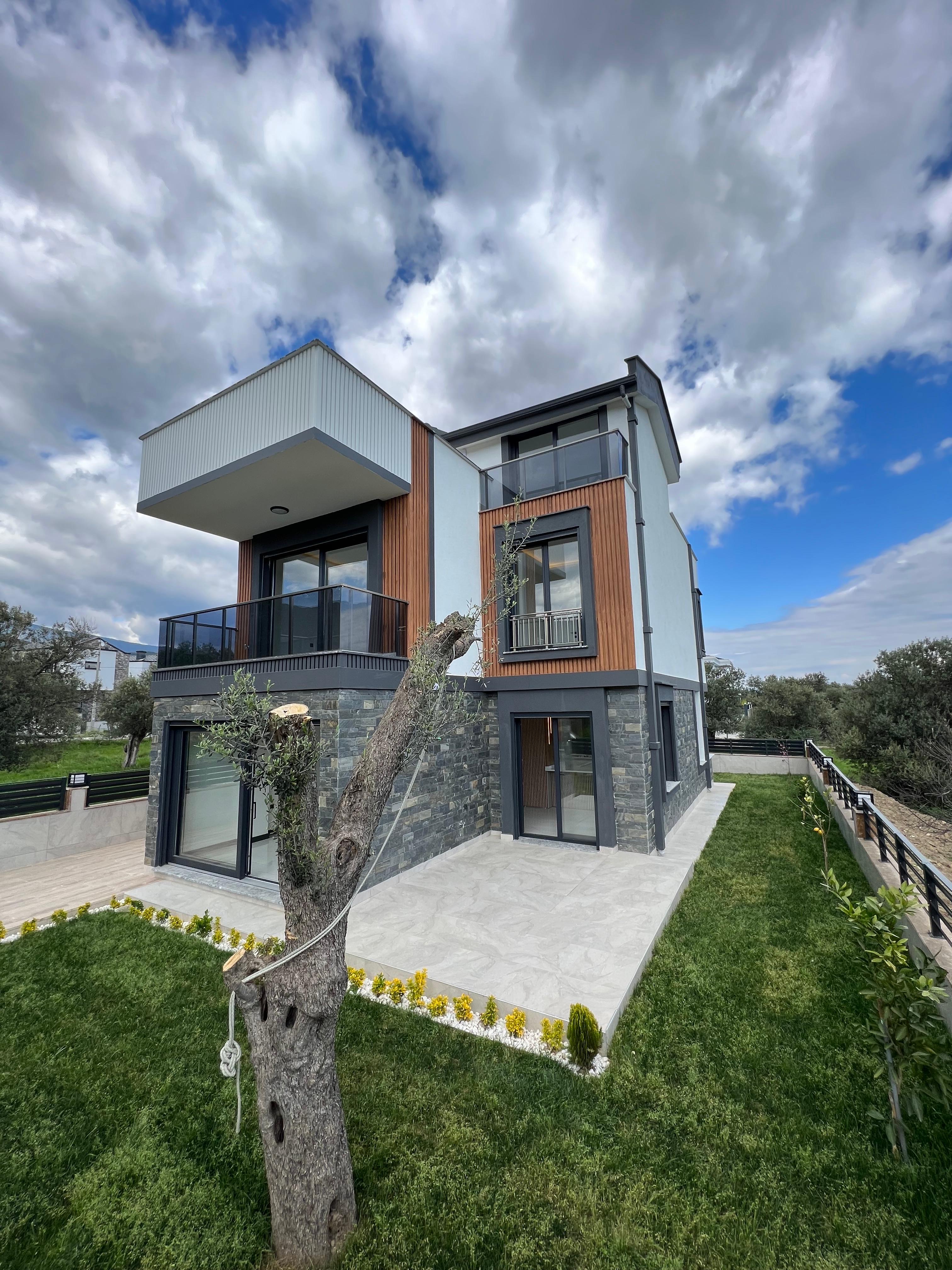 Modern villa cephe görünümü Balıkesir inşaat projesi